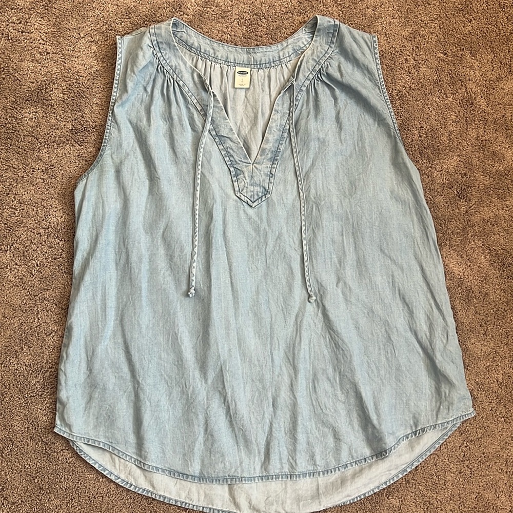 3/$21 💥OLD NAVY • Chambray • Tank Top